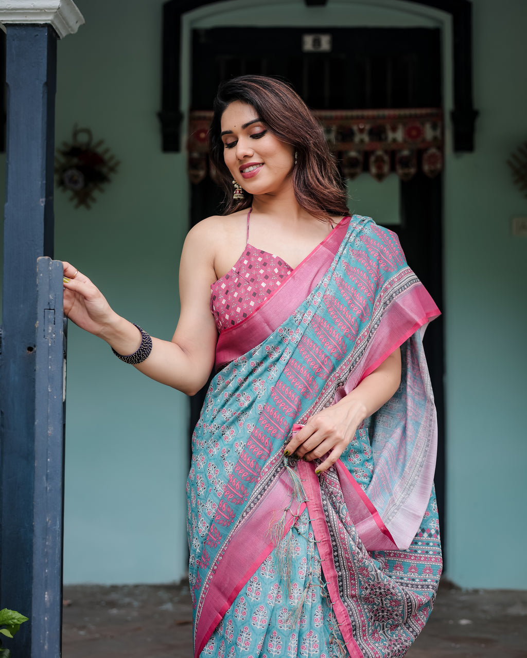 Green Pure Cotton Linen Saree with Pink Border