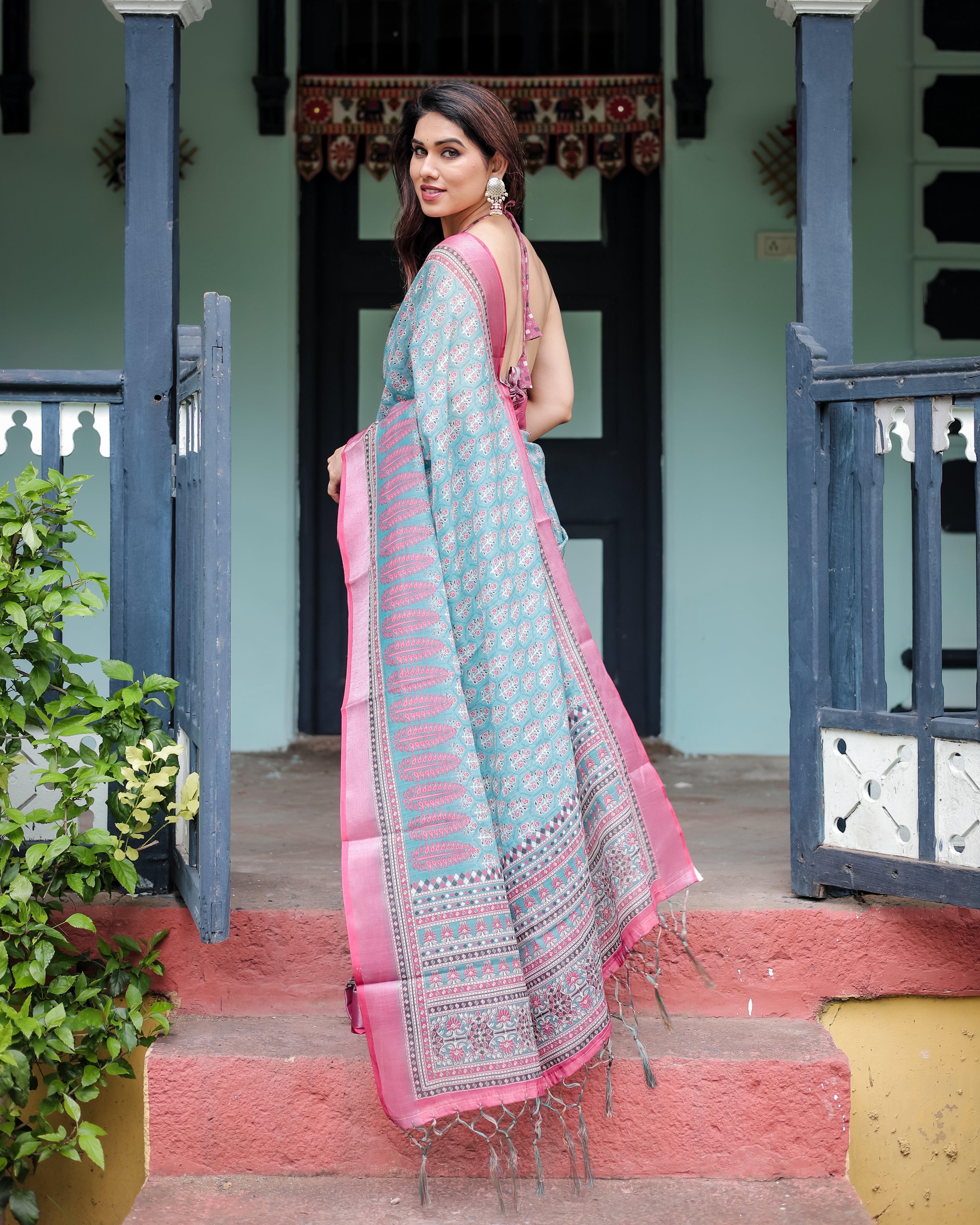 Green Pure Cotton Linen Saree with Pink Border