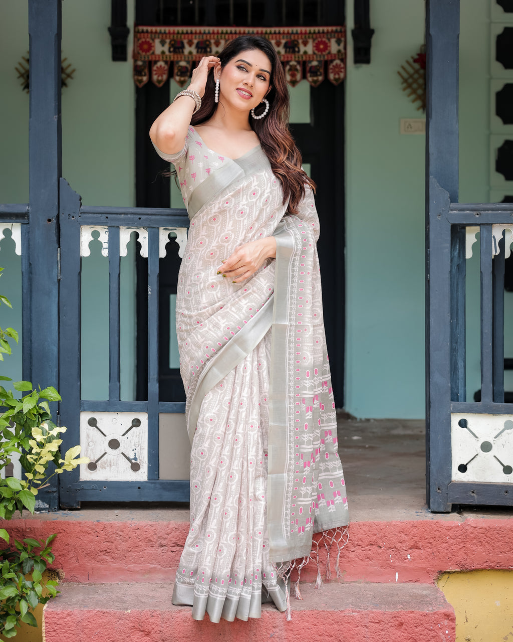 Soft Grey Pure Cotton Linen Saree with Pink Printed Design