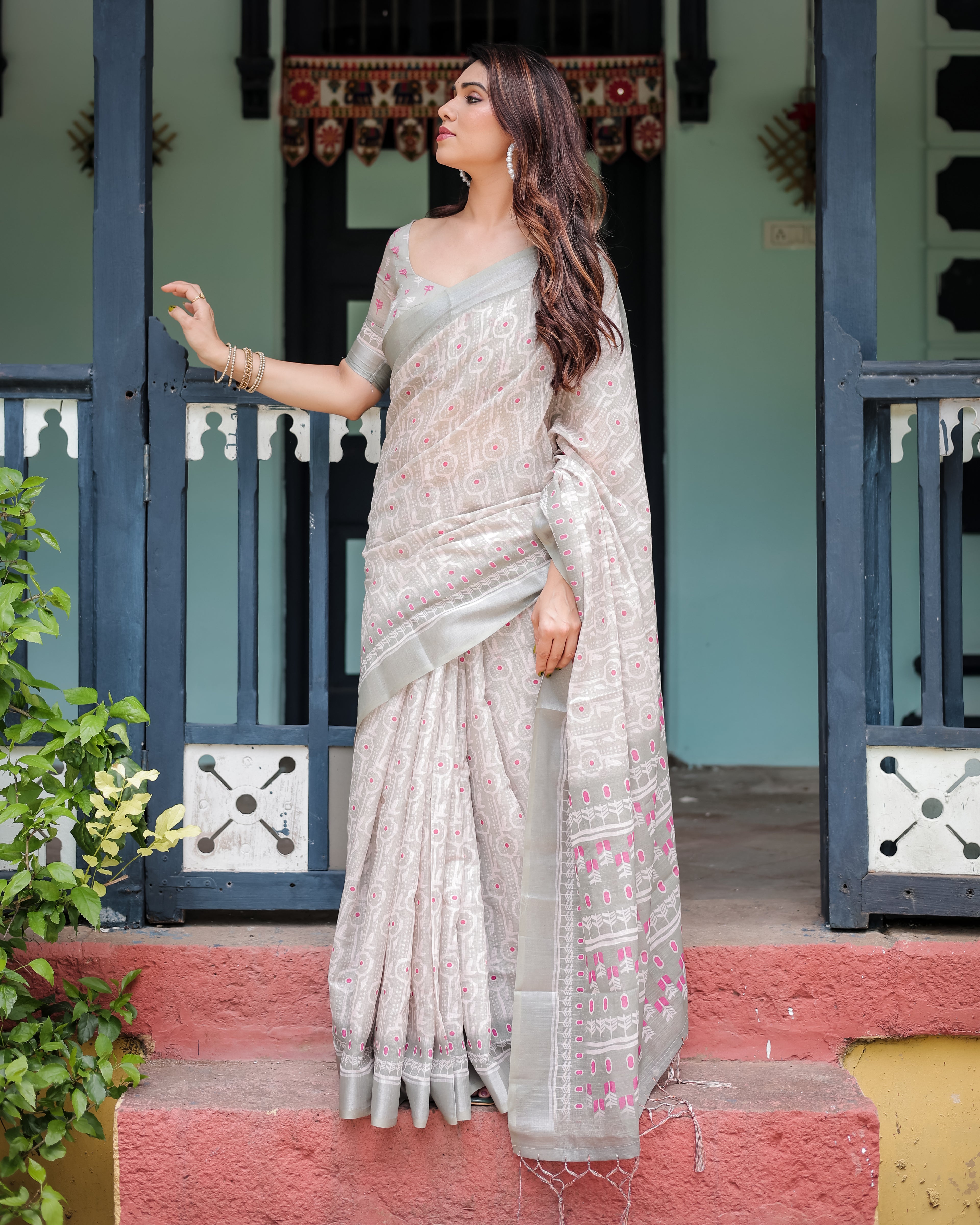 Soft Grey Pure Cotton Linen Saree with Pink Printed Design