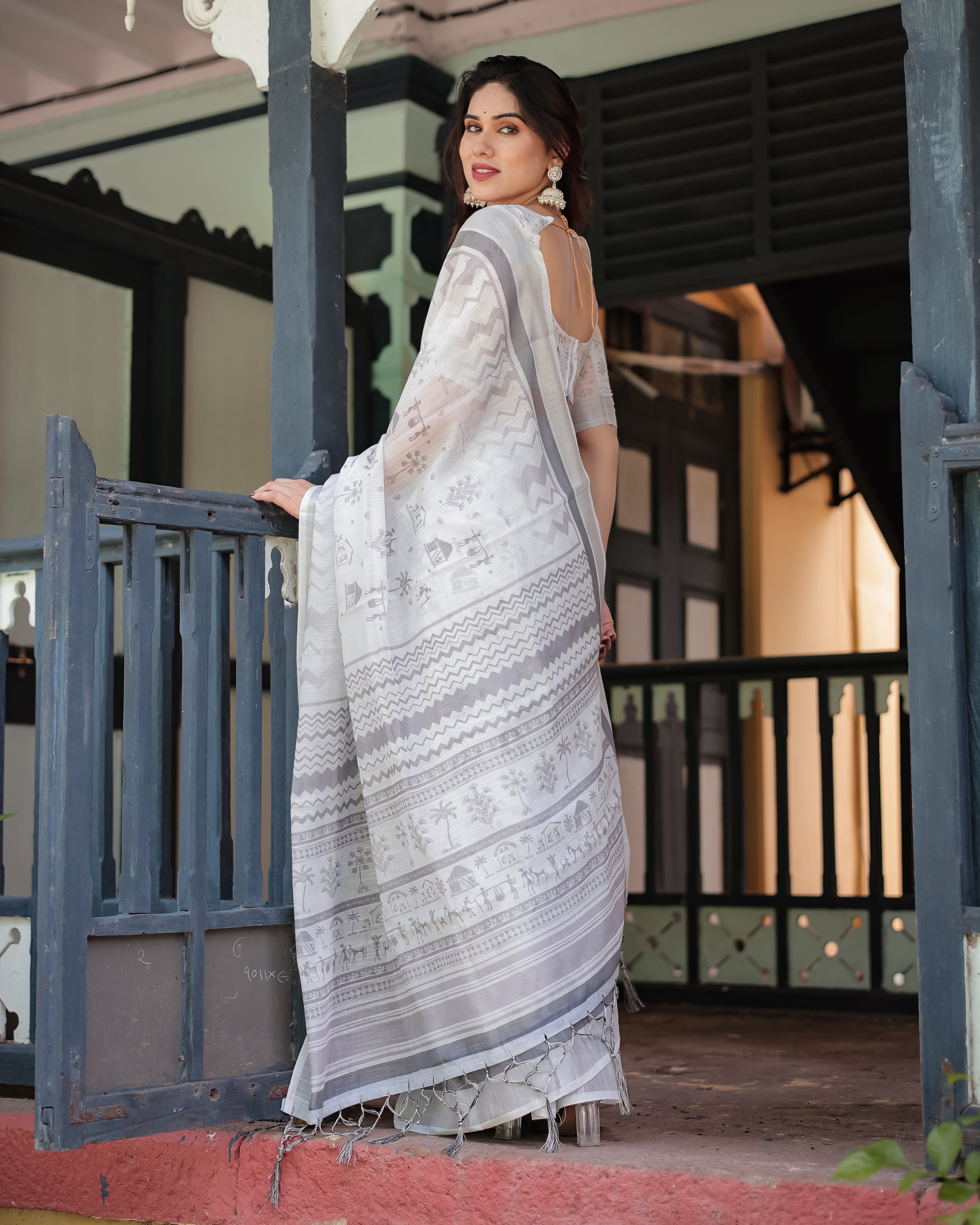 Elegant White & Grey Printed Linen Cotton Saree