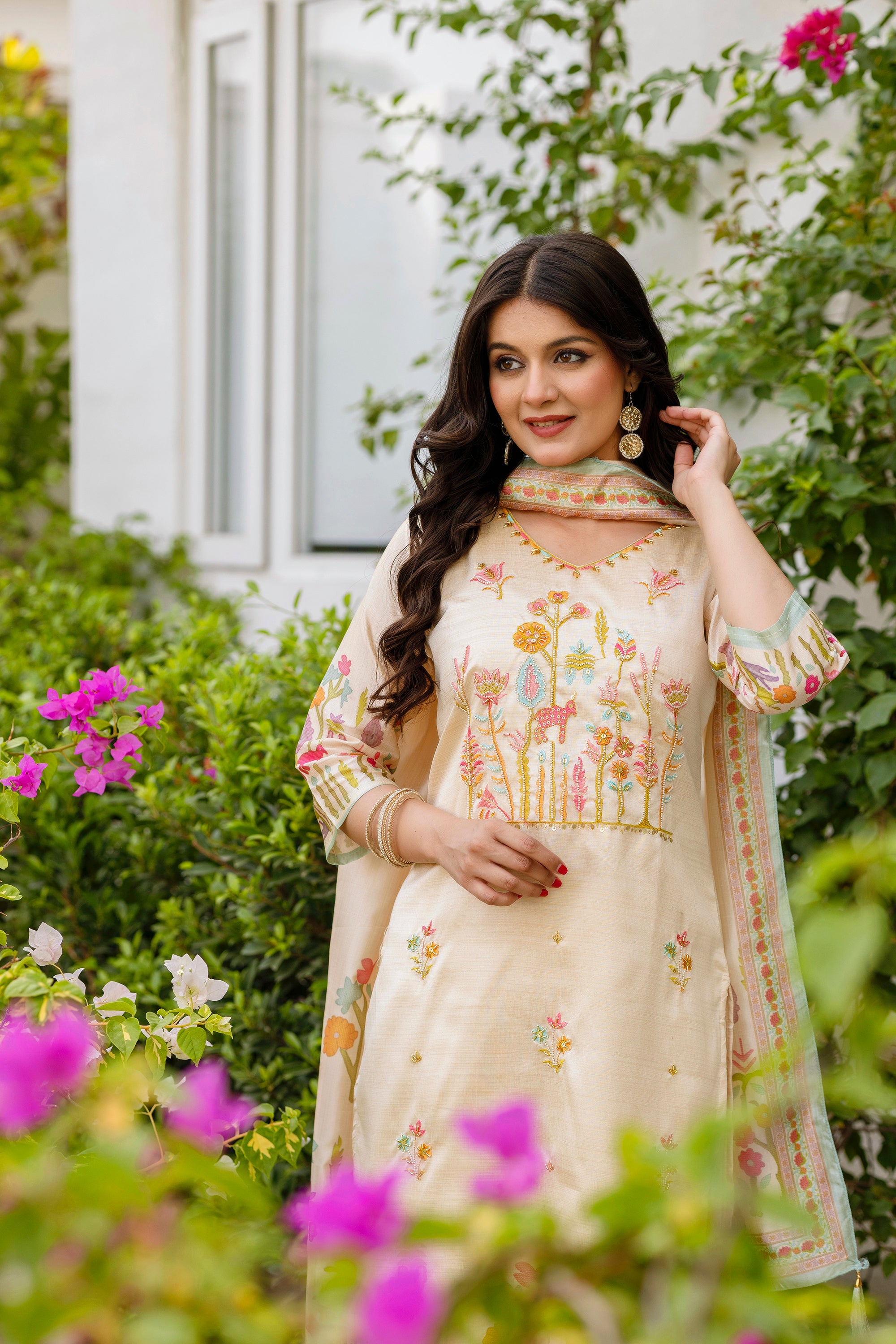 White Elegant Viscose Assam Slik Embroidered Kurta Set with Dupatta