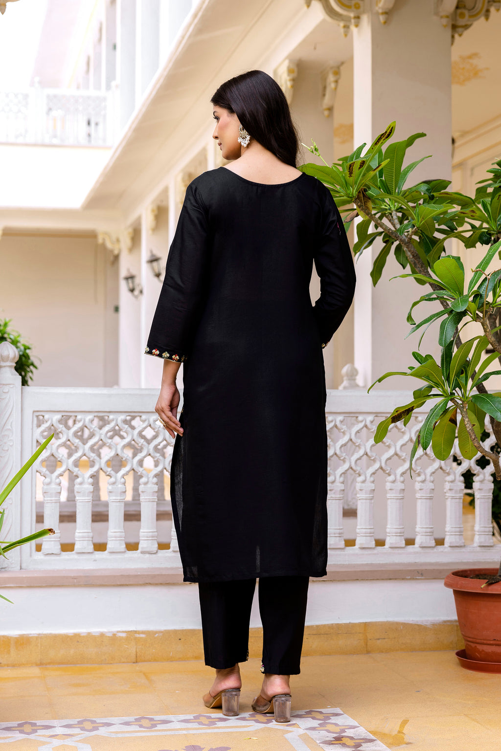 Black Elegant Viscose Chandari Embroidered Kurta Set with Dupatta