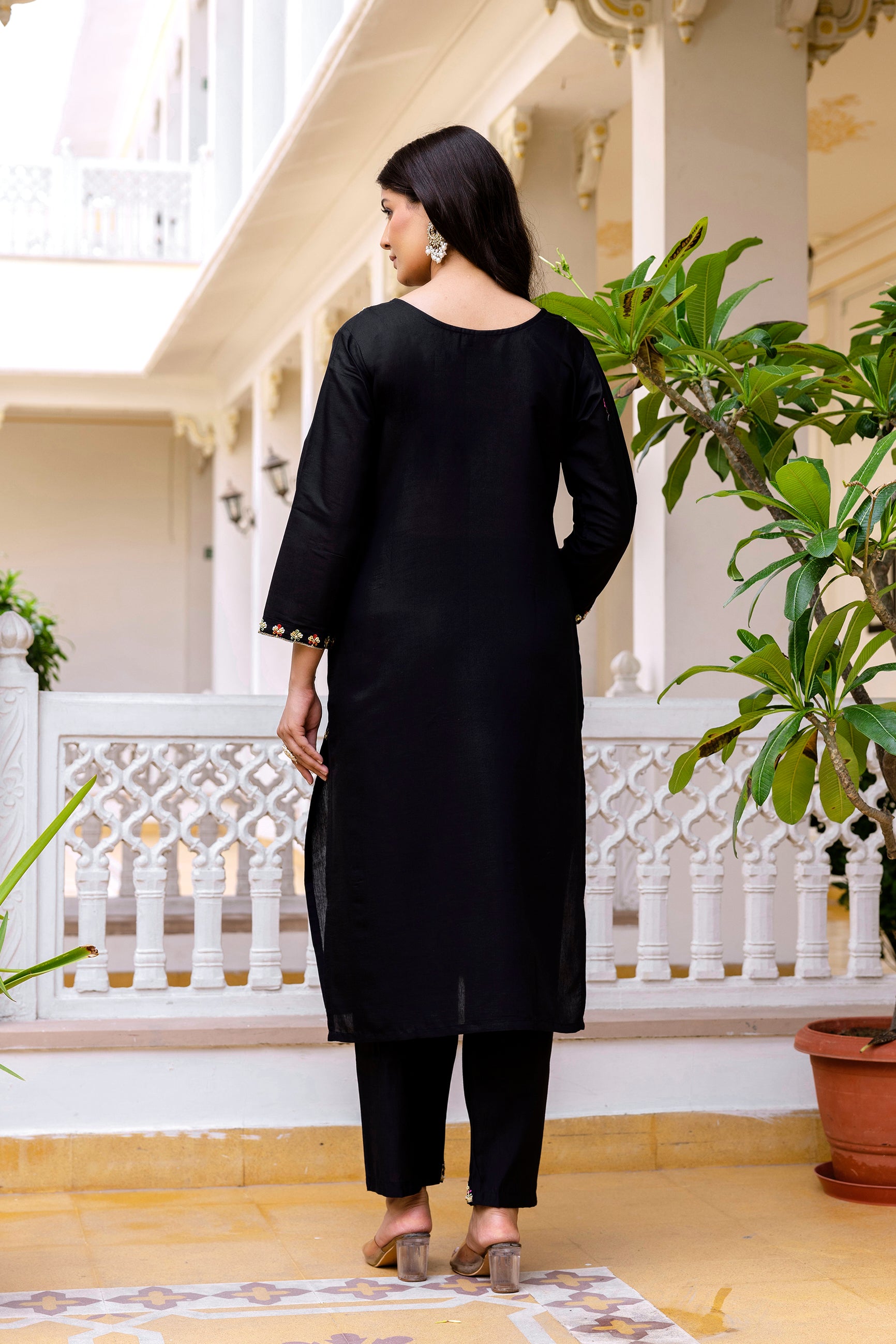 Black Elegant Viscose Chandari Embroidered Kurta Set with Dupatta