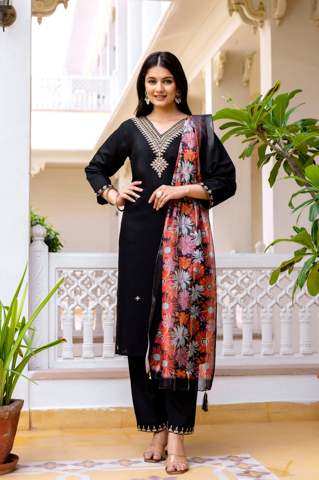 Black Elegant Viscose Chandari Embroidered Kurta Set with Dupatta