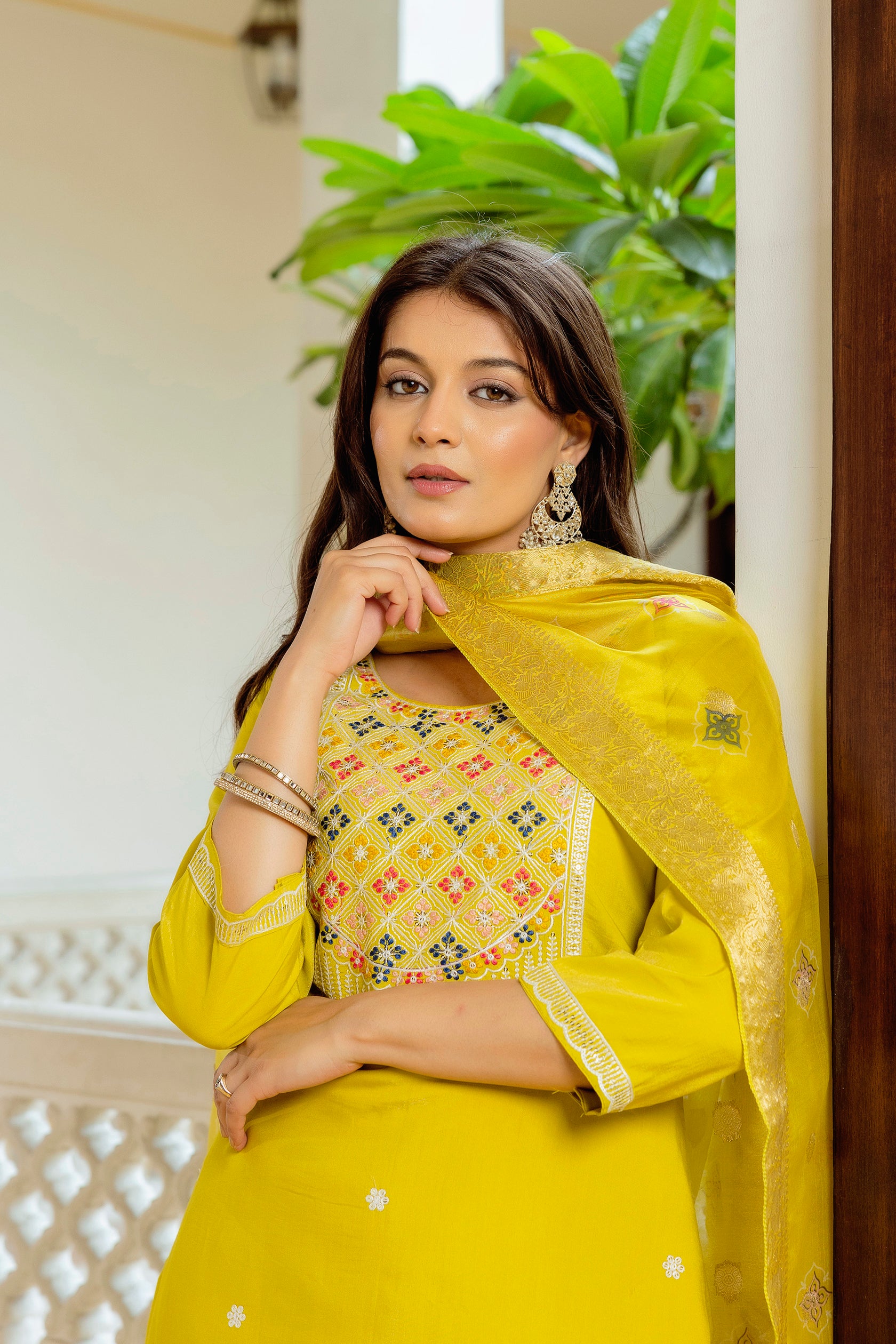 Yellow Elegant Viscose Shimar Embroidered Kurta Set with Dupatta