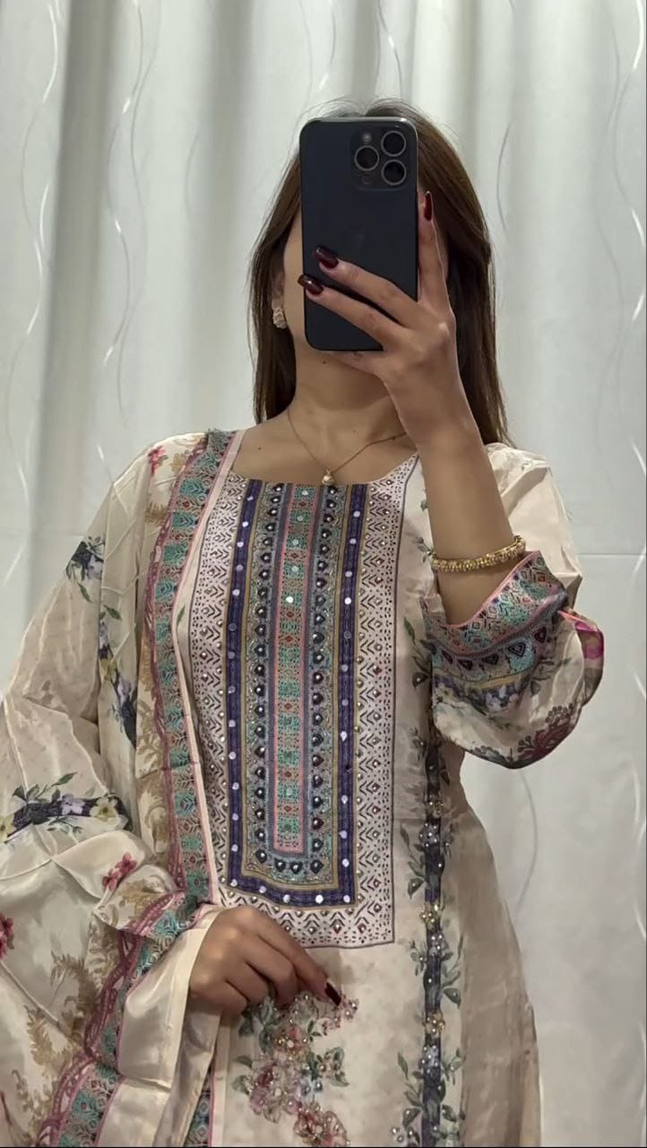 Lilac Pure Silk Kurti Pant Dupatta Set with Mirror & Hand Embroidery